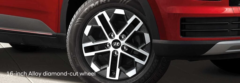 16-inch-alloy-diamond-cut-wheel